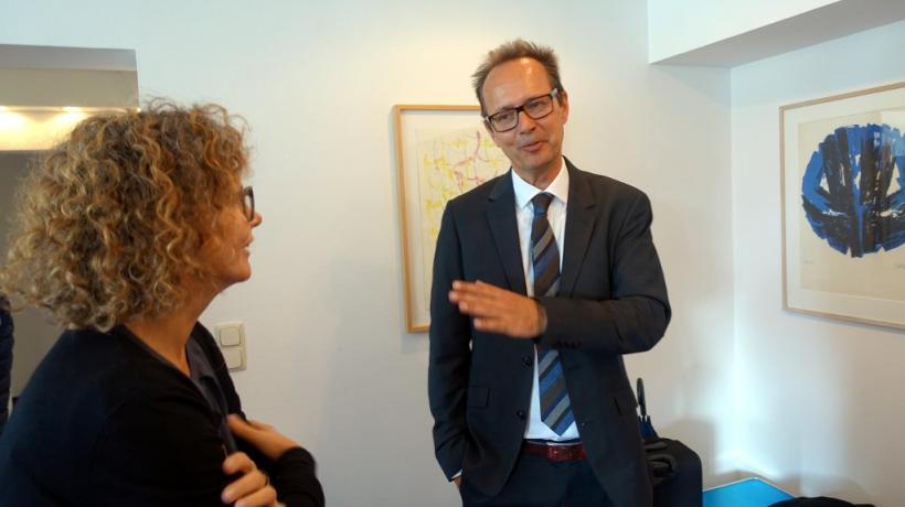 Individuelle Beratung einer Seminarteilnehmerin durch Rechtsanwalt Jan Frederichs. (Foto: PsyCura) Individuelle Beratung einer Seminarteilnehmerin durch Rechtsanwalt Jan Frederichs. (Foto: PsyCura)