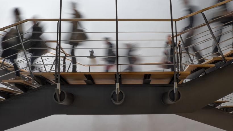 Die Veranstalter des Kongresses wollen akademisch ausgebildete Kollegen erreichen, die ihre psychosomatischen Kenntnisse vertiefen oder sich für diese Thematik öffnen möchten. (Foto: Loic Furhoffqela – Unsplash.com) Die Veranstalter des Kongresses wollen akademisch ausgebildete Kollegen erreichen, die ihre psychosomatischen Kenntnisse vertiefen oder sich für diese Thematik öffnen möchten. (Foto: Loic Furhoffqela – Unsplash.com)