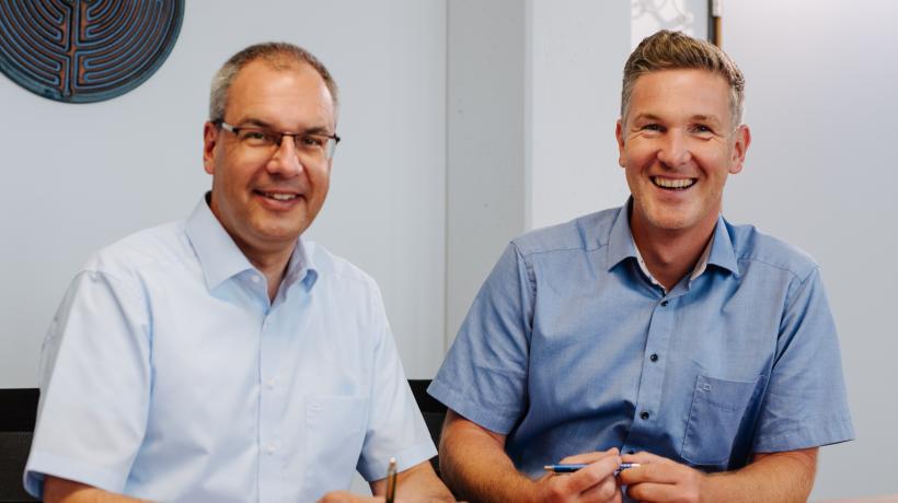 Die Gründer und Leiter der Würzburger Business Coach Akademie Christoph Schalk und Helmut Martin geben Tipps, wie du eine gute Coach-Ausbildung findest. (Foto: Würzburger Business Coach Akademie) Die Gründer und Leiter der Würzburger Business Coach Akademie Christoph Schalk und Helmut Martin geben Tipps, wie du eine gute Coach-Ausbildung findest. (Foto: Würzburger Business Coach Akademie)