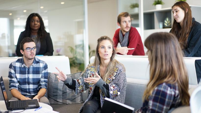 Intervisionen kosten Zeit. Umso wichtiger ist es, gemeinsam eine passende Struktur zu finden, damit jeder zu Wort kommen kann. (Foto: Free Photos - Pixabay.com) Intervisionen kosten Zeit. Umso wichtiger ist es, gemeinsam eine passende Struktur zu finden, damit jeder zu Wort kommen kann. (Foto: Free Photos - Pixabay.com)