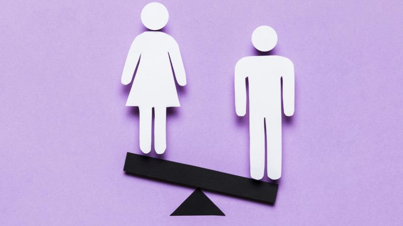 Illustration einer Frau und eines Mannes auf einer Waage, die Waage schlägt in Richtung des Mannes aus.