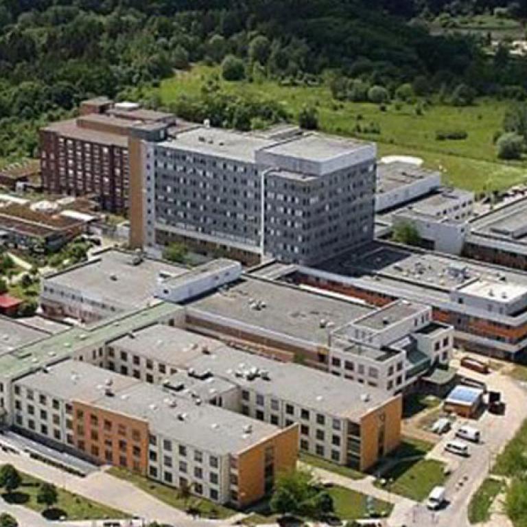 Luftaufnahme des Dietrich-Bonhoeffer-Klinikums