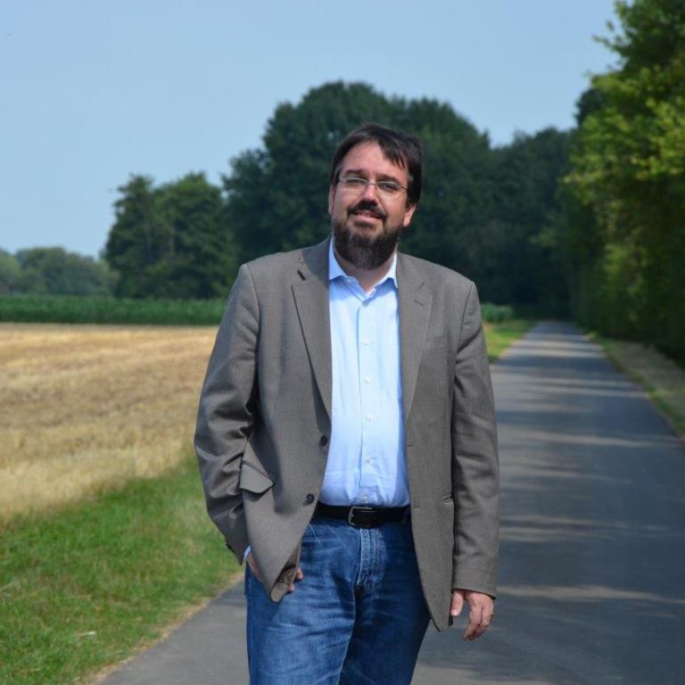 Profile picture for user Henning Hohmann