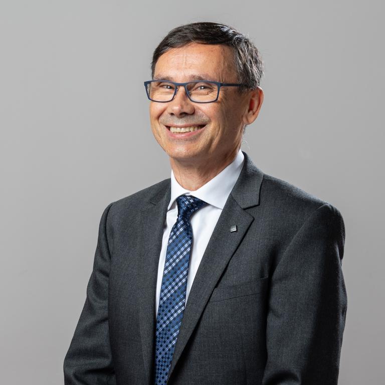 Profile picture for user Dr. Michael Marek