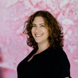 Profile picture for user Julia Cetin