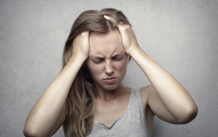 Die intensiven Gefühle, die in der Therapie aufkommen, wirken sich auch auf den Therapeuten aus. (Foto: Andrea Piacquadio – Pexels.com)