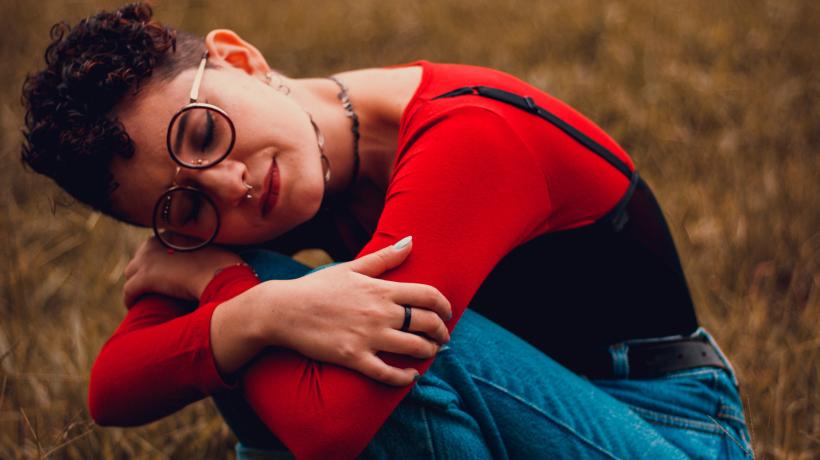 Von außen ist es oft nur schwer nachvollziehbar, weshalb jemand getroffen reagiert. (Foto: Eduardo Lempo - Pexels.com)